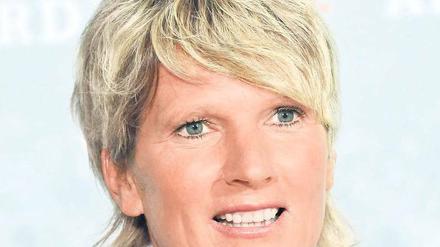 Live. Claudia Neumann wird als erste Frau WM-Spiele live kommentieren.Foto: ZDF