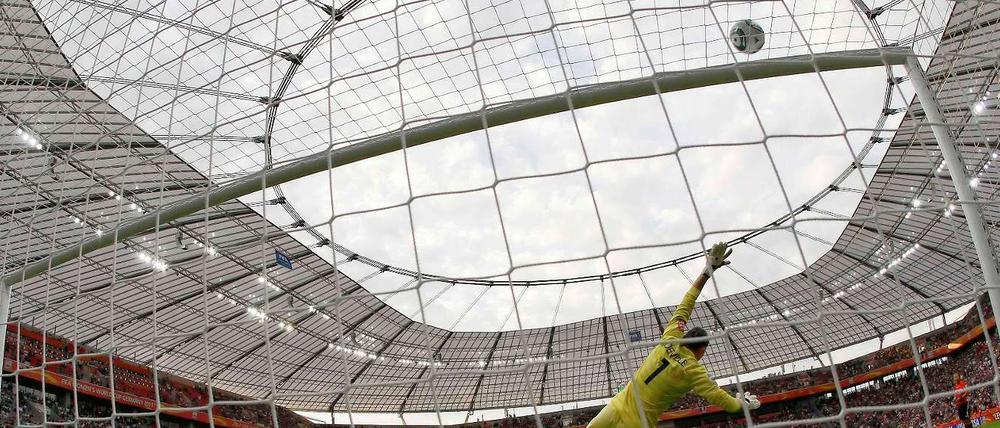 The start of a real sad Saturday: Englands Faye White hits the crossbar with her penalty.