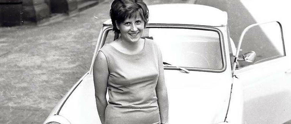 Wartezeit: 15 Jahre. Wer in der DDR einen Trabant kaufte, musste Geduld haben. Mit den sozialistischen Engpässen haben die langen Lieferzeiten der deutschen Autoindustrie heute nichts zu tun – und die Autos sind auch besser. 