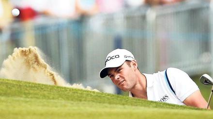 Kaum noch Sand im Getriebe. Martin Kaymer hat sich mit einer starken zweiten Runde an die Spitze herangekämpft. Foto: dapd