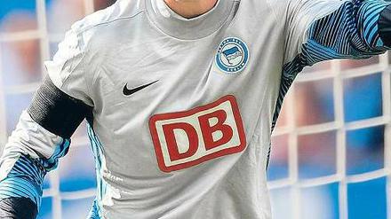 Stammkraft. Herthas neuer Torwart Thomas Kraft ist noch nicht befallen vom vereinstypischen Pokalblues. Foto: AFP
