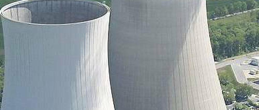 Teurer Ausstieg. Die Stilllegung der Akw Philippsburg I (Foto) und Neckarwestheim I kostet EnBW bisher 600 Millionen. Foto: dapd