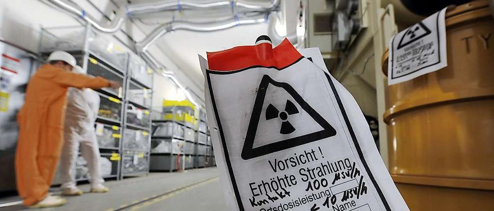 Atomkraft in einem abgesicherten Kraftwerk unter fachmännischer Aufsicht ist langweilig. Ein Schwede hat deshalb einen Reaktor bei sich zu Hause bauen wollen. Eine Kernspaltung fand nicht statt.