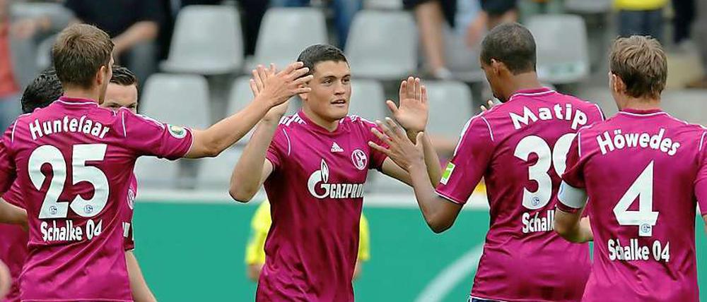 Keine Blöße gab sich Schalke 04 gegen den Landeligisten Teningen. 
