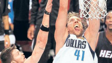 Unerreichbar. Zuletzt sprach Dirk Nowitzki davon, auch in China oder Südamerika spielen zu können. Eine Rückkehr nach Deutschland lässt er bislang offen. 