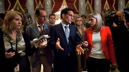 Der republikanische Mehrheitsführer des Abgeordnetenhauses, Eric Cantor, gibt sich nach der Einigung erleichtert. Nun muss nur noch der Senat abstimmen, ein positives Votum dort gilt als sicher.