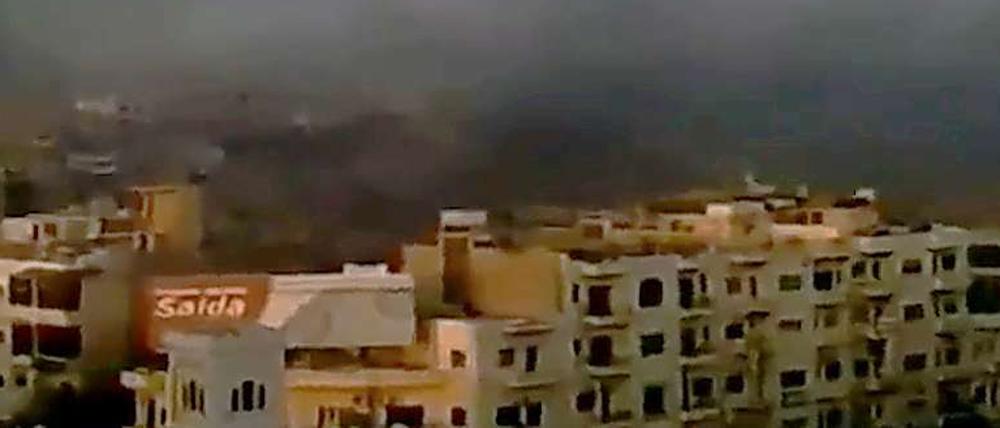 Da westliche Journalisten nicht nach Syrien einreisen dürfen, ist die Nachrichtenlage unübersichtlich. Die UN spricht jetzt von "einer neuen Stufe der Gewalt", die Opferzahlen steigen.