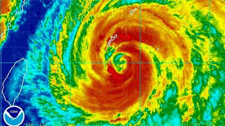 Sturmwarnung. Die Munich Re leidet unter den hohen Belastungen durch Großkatastrophen wie Tornados.