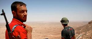 Libysche Rebellen, hier in der Nähe von Kabaw, hatten vermeldet, dass Gaddafi-Sohn Chamis von der Nato getötet wurde. Das Dementi aus Tripolis folgte sofort.