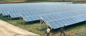 Standortfrage. Griechenland eignet sich nicht nur wegen seiner geographischen Lage gut für den Aufbau großer Solarkraftwerke. Stromerzeuger erhalten dort eine noch höhere Einspeisevergütung als in Deutschland. Offen ist aber, wie lange noch. Foto: AFP