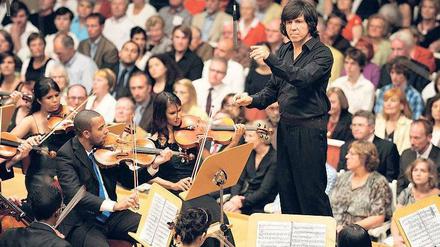 Brasilianische Nacht. Ricardo Castro und das Orchester aus Bahia. Foto: Kai Bienert