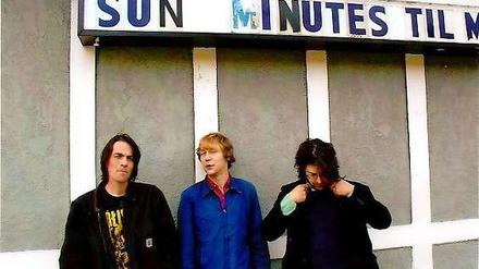 Litten wohl noch unter dem Jet Lag: Das Trio Sebadoh aus Massachusetts.