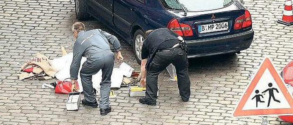 Der Tatort, nachdem er von der Polizei gesichert wurde. Der Anschlag geschah am Donnerstagmorgen in Wedding.