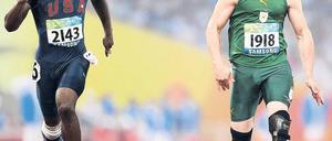 Nicht zu stoppen. Der Südafrikaner Oscar Pistorius gewinnt einen seiner Titel bei den Paralympics 2008 in Peking. Bei der Leichtathletik-WM im August in Südkorea darf er nach vielen Bemühungen gegen Nichtbehinderte laufen. Foto: dpa