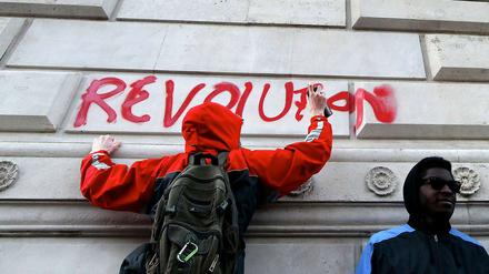 Revolution oder nur Krawall von jugendlichen Randalierern?