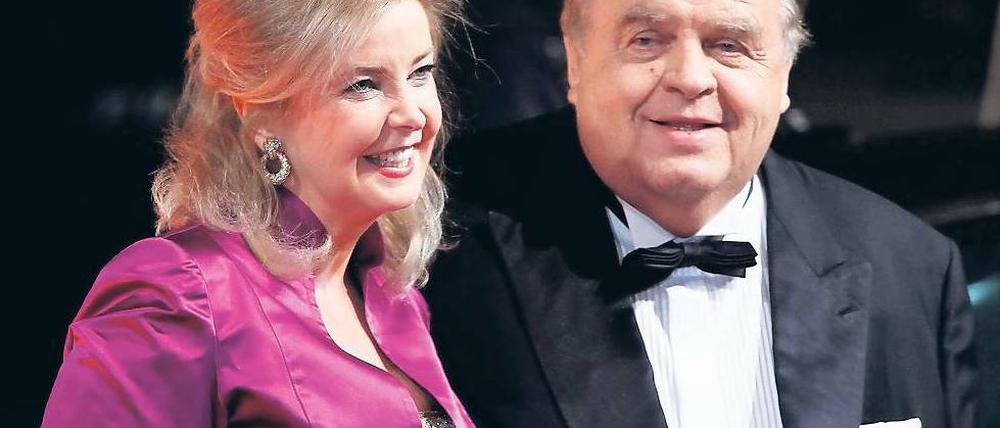 Volks-TV. Der langjährige RTL-Chef Helmut Thoma (hier mit Frau Daniele) will private Regionalsender wie TV Berlin mit einem interaktiven Mantelprogramm bündeln.Foto:Reuters
