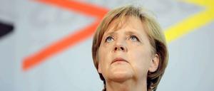 In der CDU regt sich Widerstand gegen das Agieren von Parteichefin Angela Merkel.