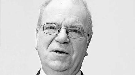 Richard Schröder war SPD-Bundestagsabgeordneter und lehrte an der Theologischen Fakultät der HU Berlin.