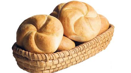 Goldstück. Das Sonntagsbrötchen ist vielen Deutschen ein Heiligtum. Mehr als 1200 Sorten Kleingebäck sind hierzulande amtlich registriert.