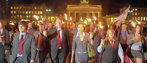 Die Satiriker von "Die Partei" spielen bewusst mit Nazi-Symbolik