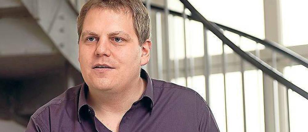 Der Gründer. Jens Begemann ist in Detmold geboren und hat in Berlin Betriebswirtschaft mit Schwerpunkt Wirtschaftsinformatik studiert. Von 2001 bis 2008 arbeitete er bei der Klingeltonfirma Jamba. 