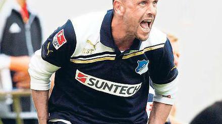 Gut gebrüllt, Trainer. Holger Stanislawski wird von Hoffenheims Spielern vor allem für seine emotionalen Ansprachen gelobt. Foto: Reuters