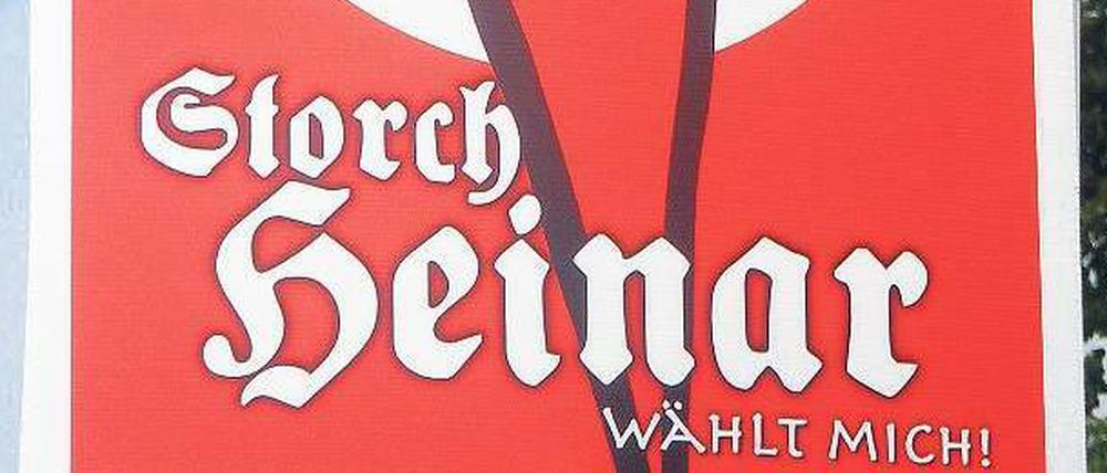 Der Storch als Gegengewicht zur NPD.