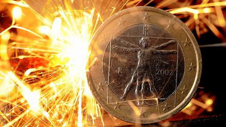 Krise ohne Ende. Angesichts von Schuldenexzessen und Börsenturbulenzen wächst die Angst vor einer neuen, weltweiten Rezession.