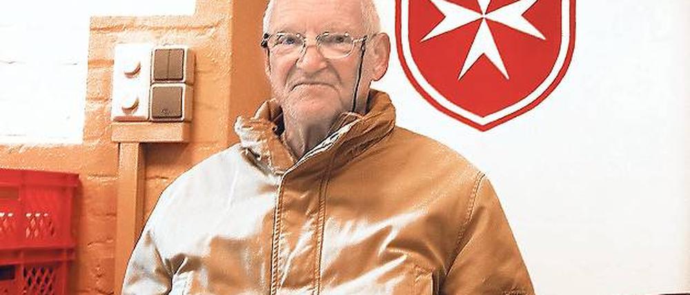 Alfred Dodel, 75, Suppenküchengast bei den Maltesern in Alt Lietzow.