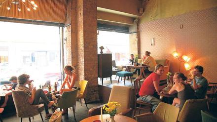 Für jeden haben die Macher zehn Tipps parat. Ob Imbiss, Kneipe oder Museum, bis hin zu den besten Bars – wie das Luzia in der Oranienstraße.