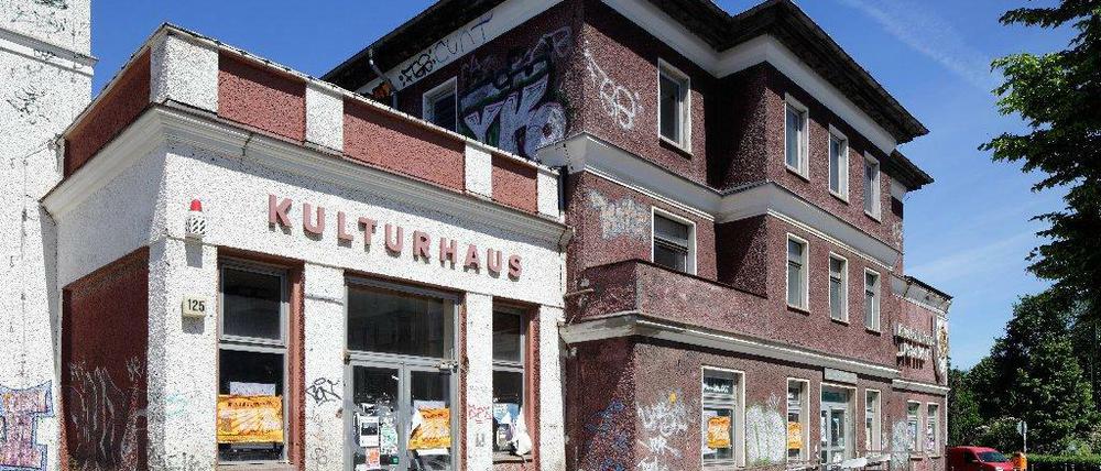 Das Kreiskulturhaus „Peter Edel“ in der Berliner Allee in Weißensee vor der Sanierung.