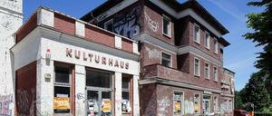 Das Kreiskulturhaus „Peter Edel“ in der Berliner Allee in Weißensee vor der Sanierung.
