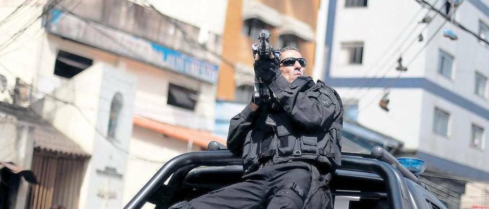 Einsatz im Grenzbereich. In Rio de Janeiro gibt es regelmäßig Korruptionsvorwürfe auch gegen Beamte. 