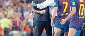 Warten auf das große Spektakel. Hitzige Szenen wie hier beim Supercup zwischen Barcelona und Real Madrid wird es in Spanien so schnell nicht mehr geben. Die Spieler streiken. Foto: dpa