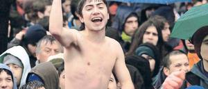 Nackte Verzweiflung. 85 Prozent der Studienkosten muss die Familie tragen. Foto: Reuters