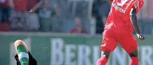 Kurvenwunder. John Jairo Mosquera umrundet Andreas Luthe und trifft zum 2:1 für Union. Foto: dpa