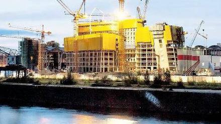 Die Bank als Baustelle. Bis 2014 lässt sich die Europäische Zentralbank ein neues Hauptquartier in Frankfurt am Main bauen – bislang arbeitet sie an drei Standorten.