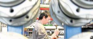 Drehmoment. China kauft neben Autos vor allem Maschinen aus Deutschland – etwa von der Schwarzwälder Firma Auma, einem Hersteller elektrischer Stellantriebe. Foto: dpa