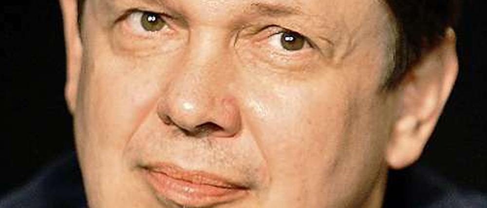 FAZ-Feuilletonchef Frank Schirrmacher löste mit seinem Kommentar, wonach die Linke "vielleicht doch Recht habe" noch mehr Verwirrung beim bereits zuvor verwirrten Bürgertum aus.