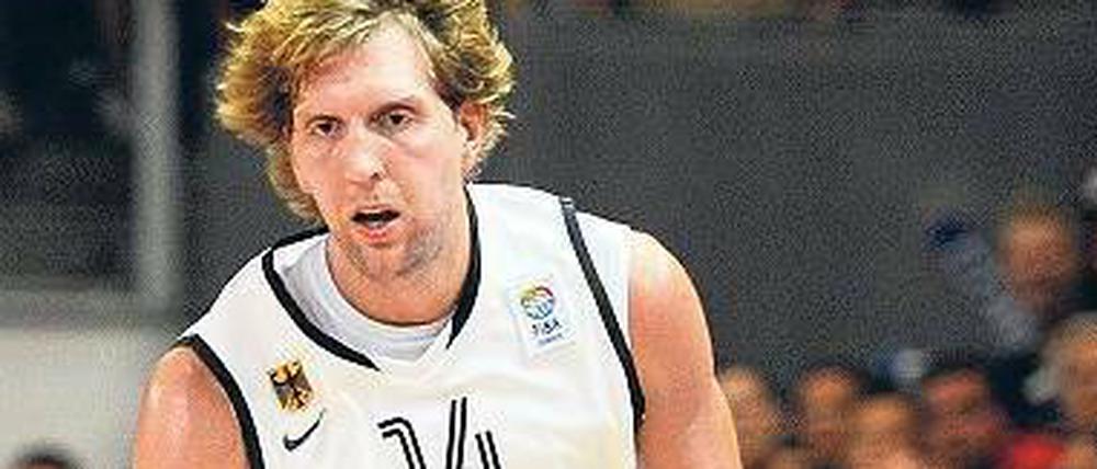 Zurück auf dem Parkett. Dirk Nowitzki spielte in Bamberg erstmals seit dem Sieg im NBA-Finale in Miami