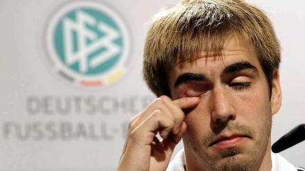Philipp Lahm scheint noch mal mit einem blauen Auge davon gekommen zu sein.