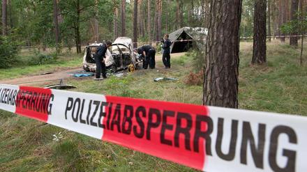 Am 12.8. war das ausgebrannte Fahrzeug mit den Leichen der Kinder gefunden worden.
