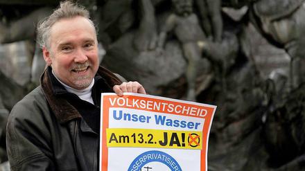 Sie hatten Erfolg: Die Initiatoren des Volksbegehrens Berliner Wassertisch (im Bild: Sprecher Thomas Rudek).