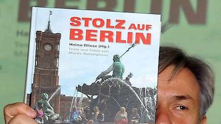 Einer versteht Berlin. Regierender mit Buch.