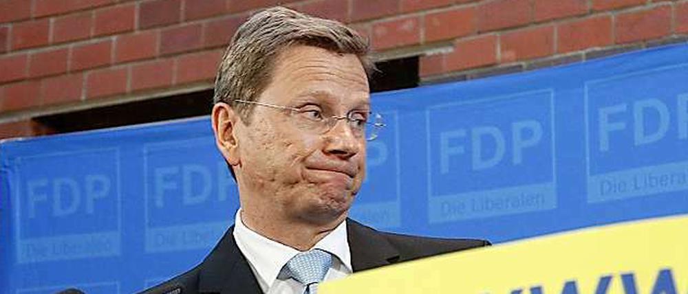Guido Westerwelle hat seine missliche Lage auch Bundeskanzlerin Merkel zu verdanken.