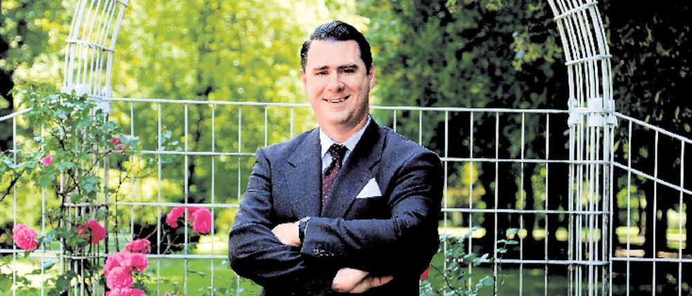 Nostalgie: Swing-Musiker Andrej Hermlin im Rosengarten des Bürgerparks. 