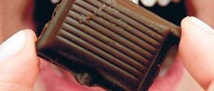 Naschen erlaubt. Schokolade ist gut für die Gefäße. Foto: pa/dpa