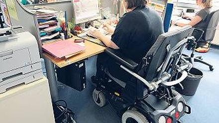 Glücksfall Job. Trotz des Aufschwungs sind mehr Schwerbehinderte arbeitslos. Foto: dpa