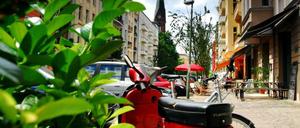 Willkommen in Prenzlauer Berg! Begleiten Sie uns auf einen Bummel in Bildern durch den Stadtteil. Hier stehen...