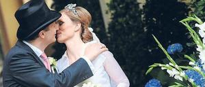 Küsschen. Georg Friedrich Prinz von Preußen und Sophie Prinzessin von Isenburg.
